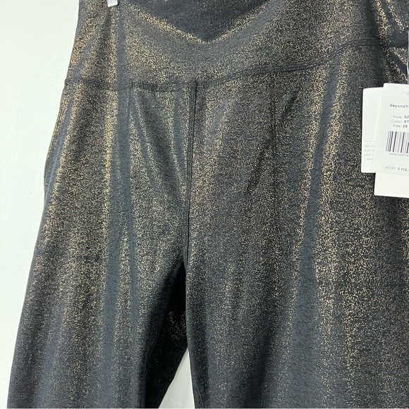 Beyond Yoga Softshine All Day Flare Pant 2X - Picture 7 of 7
